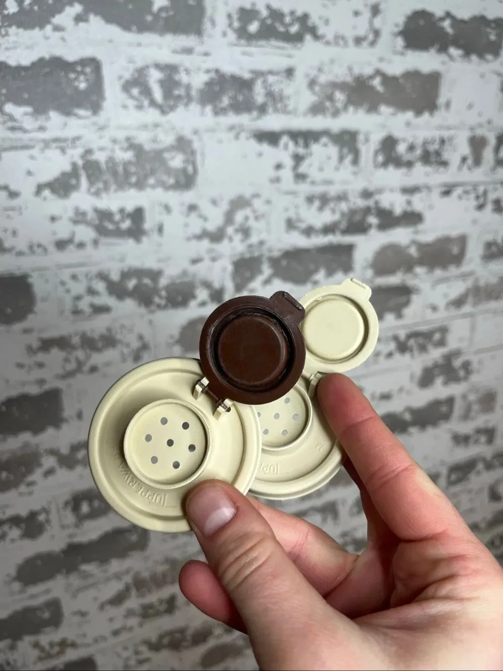 Tupperware | brown salt and pepper shaker set